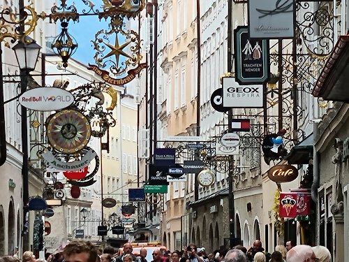 Getreidegasse